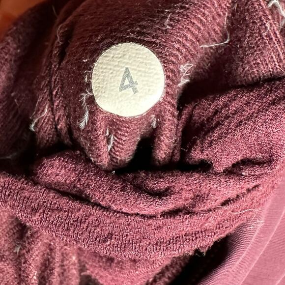 LULULEMON Puffy Blankey Jacket Bordeaux Drama Burgundy Purple Down Coat Size 4 - Picture 6 of 10